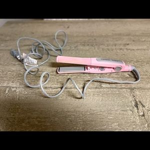 Babyliss pro pink flat iron